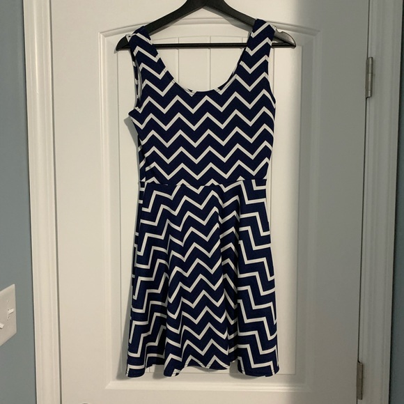 Derek Heart Dresses & Skirts - 💗 Very Cute Dress